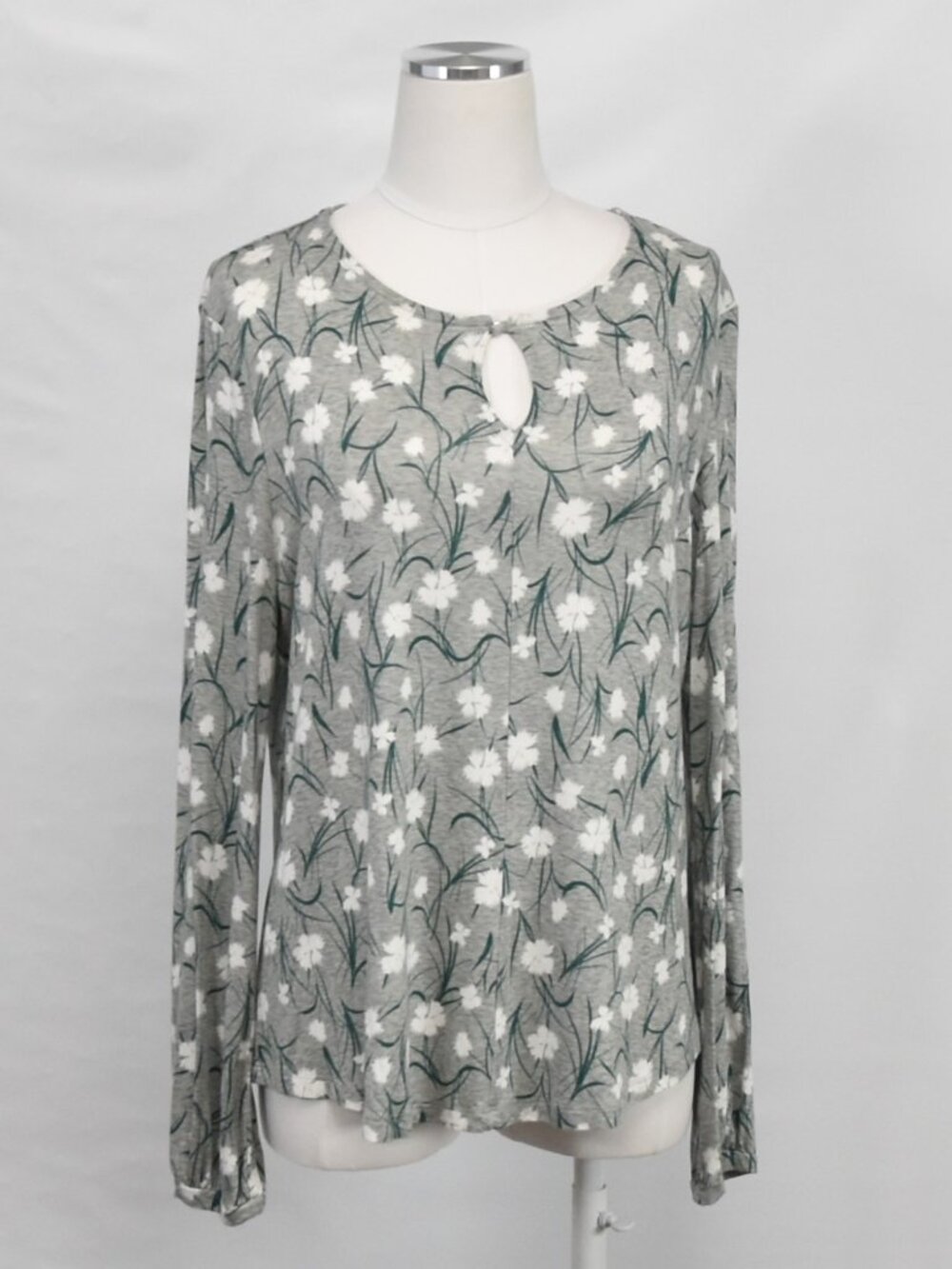 Liz Claiborne Floral Keyhole Top – Size Large 🌿🤍